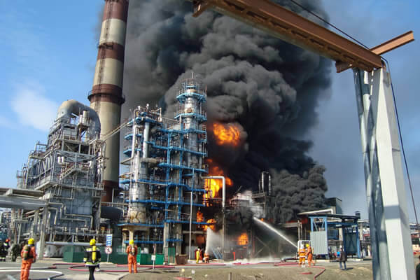 Incendios y explosiones de refinería